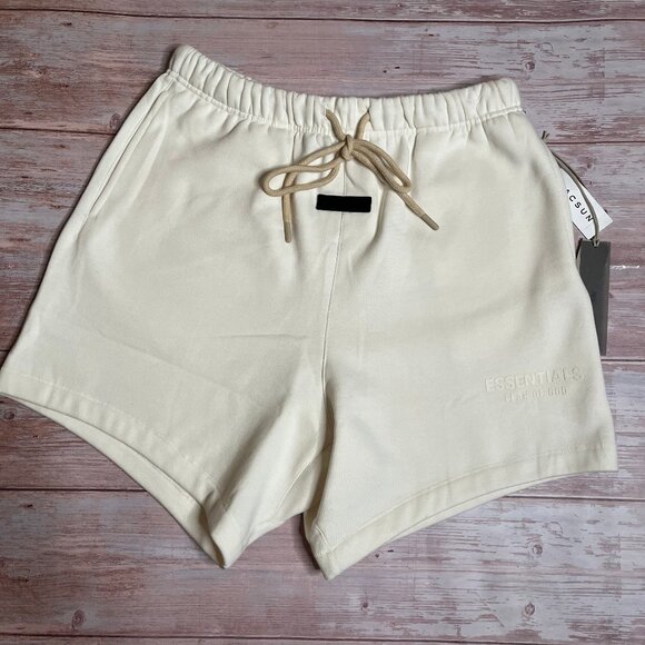 ESSENTIALS FEAR OF GOD SHORTS 2025 | CLOUD DANCE | SIZE L | OVERSIZED | MSRP $75 - Picture 1 of 3